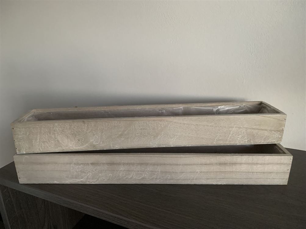 Truhlík dřevěný 50 cm