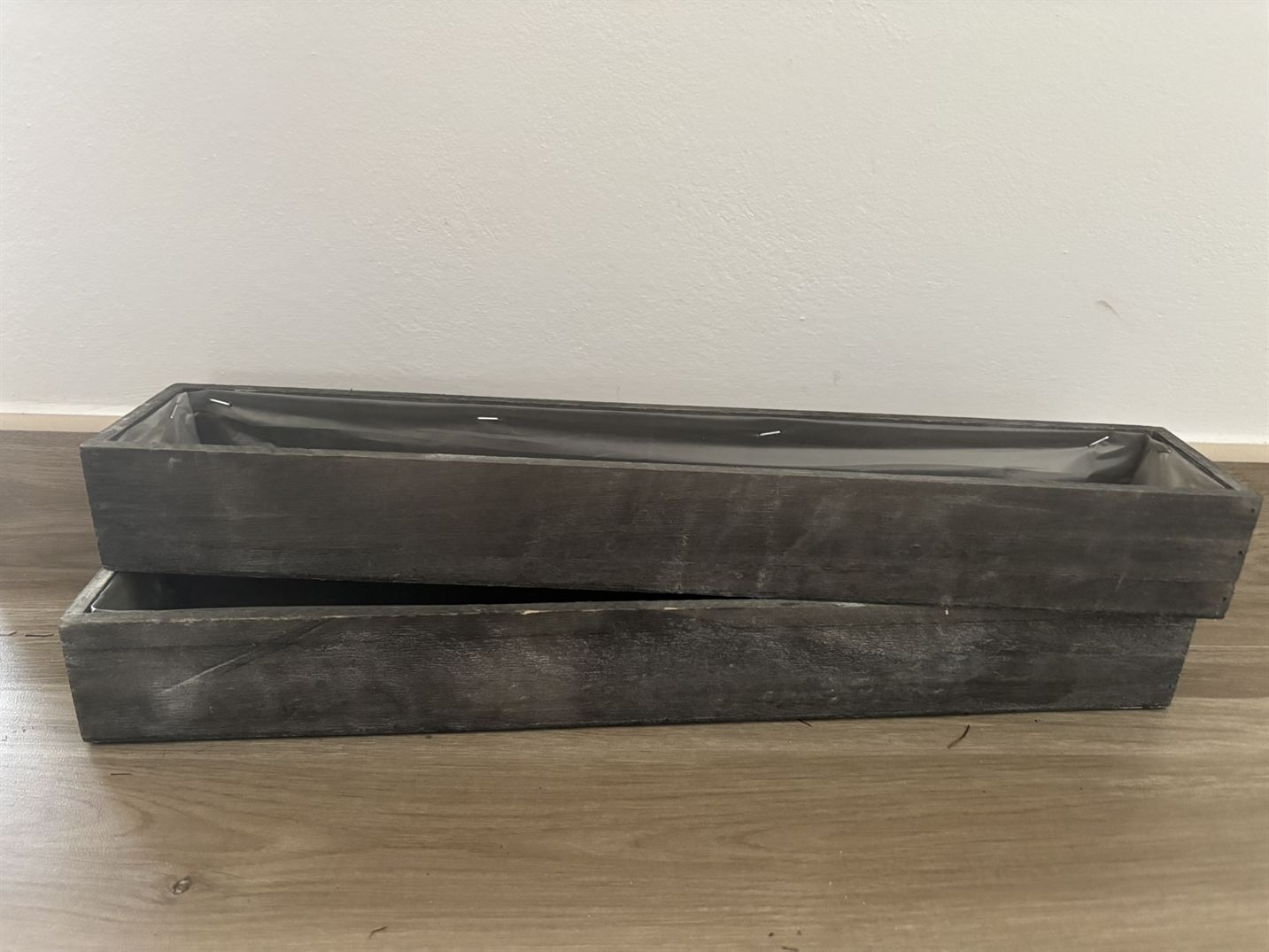 Truhlík dřevěný 50 cm