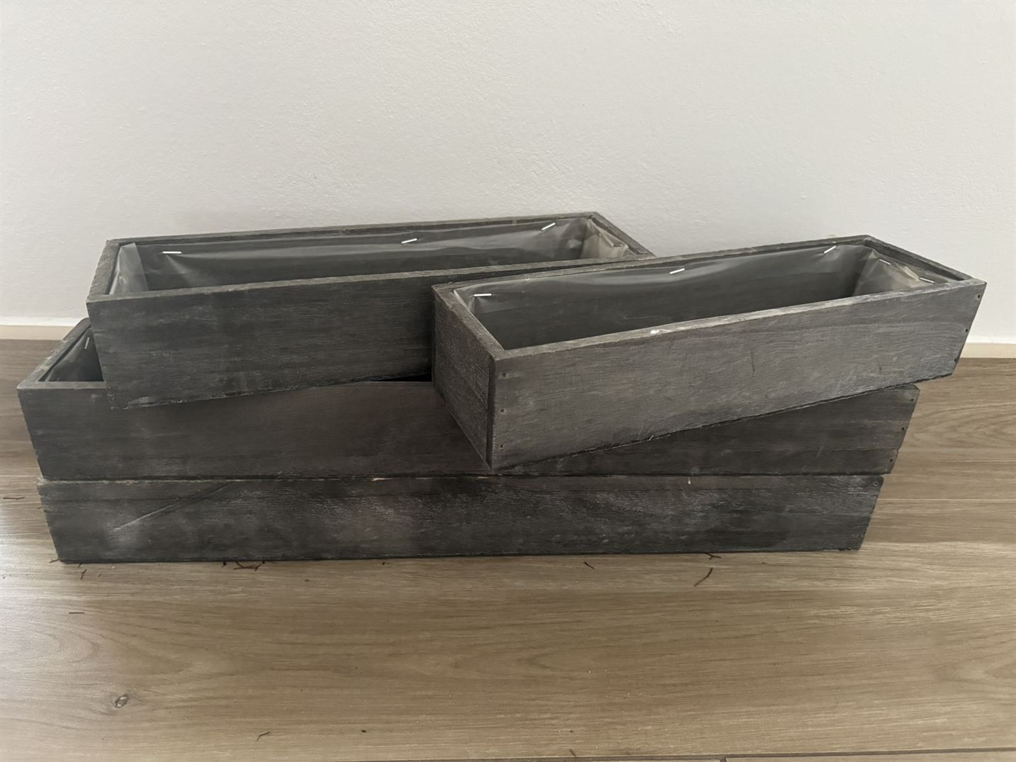 Truhlík dřevěný 50 cm