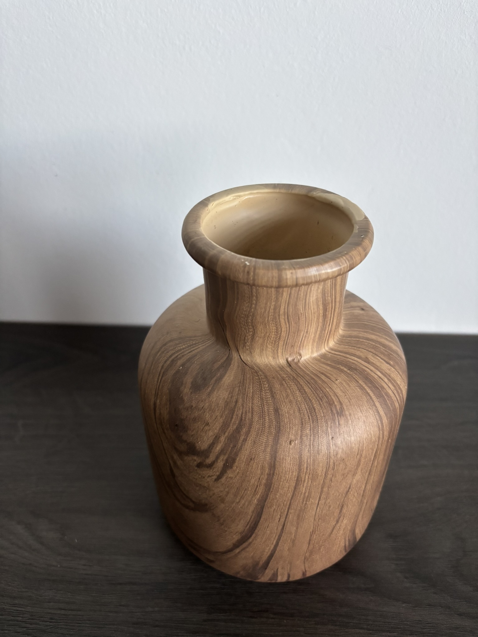Váza dřevěný vzhled 18 cm