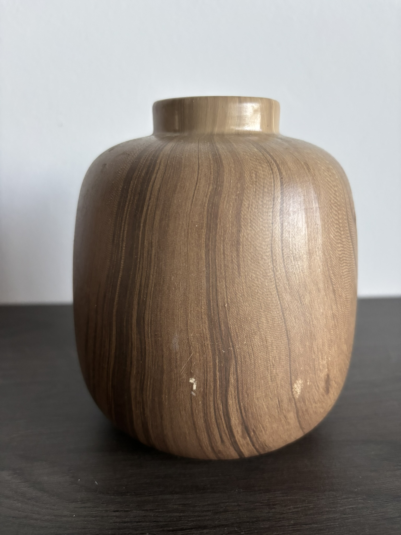 Váza dřevěný vzhled 13,5 cm